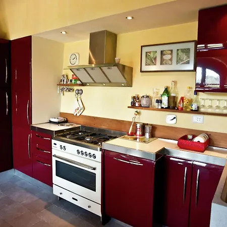 Holiday home Beautiful In With Swimming Pool Vinci